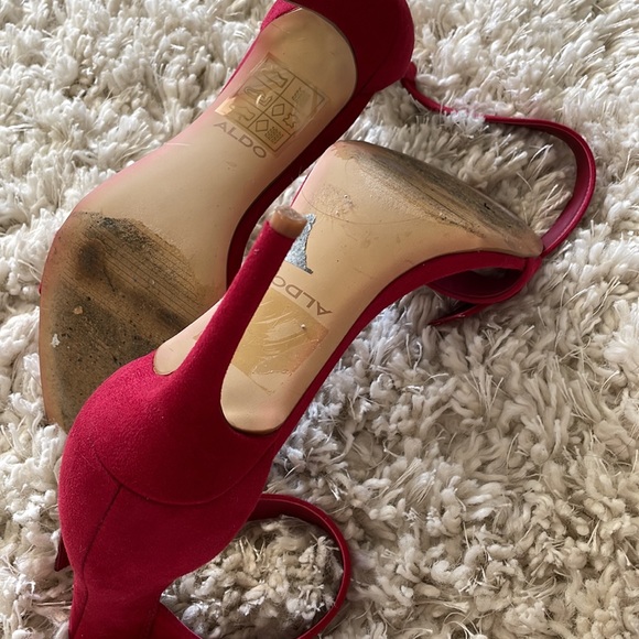 Aldo Red Heels - Picture 6 of 8
